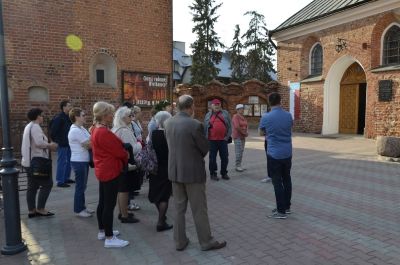 Uczestnicy podczas lekcji