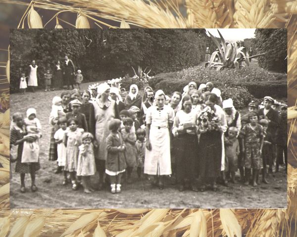 WIdok osób na fotografii